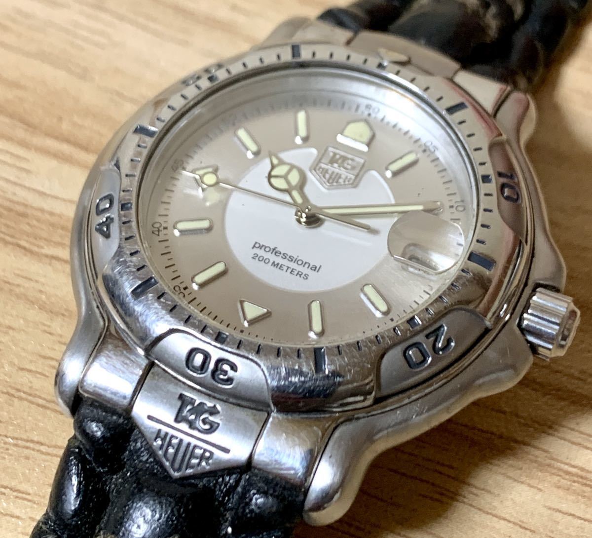 T006】1円から【正規品】WH1113-K1 6000シリーズ デイト クォーツ 