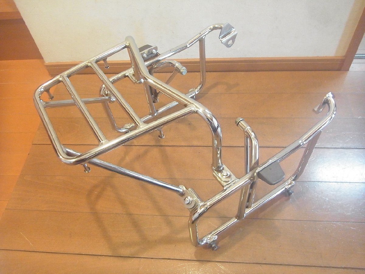 ▽ W650 / W800 / W400 △ 純正OP パニアケースブラケットです 