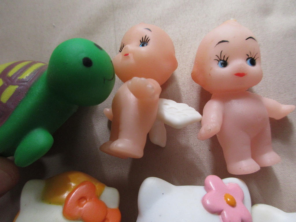 倉庫に眠っていたハローキティ ソフビ人形 おまけセット ミッキーマウスキューピーちびまる子 昭和レトロおもちゃ ソフビ 売買されたオークション情報 Yahooの商品情報をアーカイブ公開 オークファン Aucfan Com