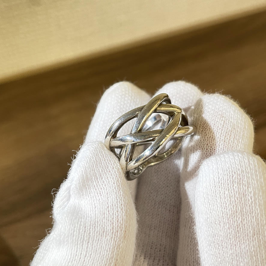 ティファニー ケルティックノットリング 白き