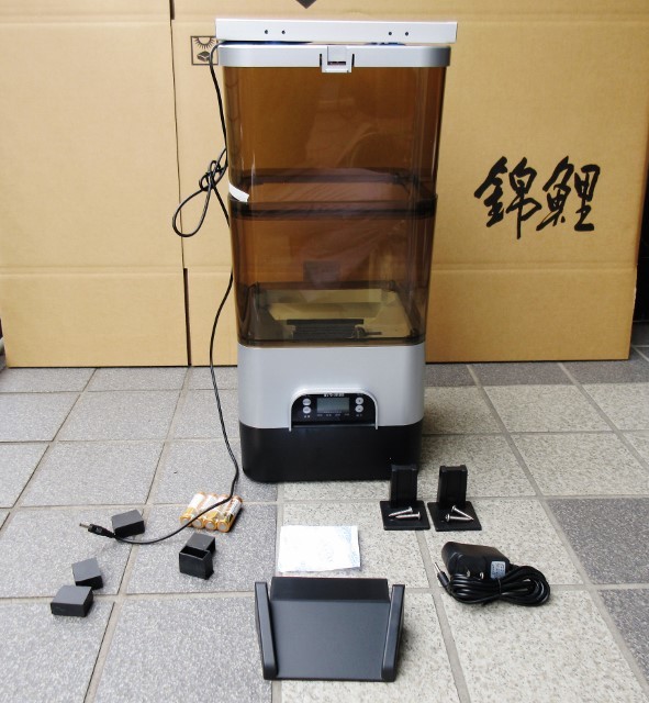 錦鯉七福☆新品【自動給餌器 自動餌やり機】太陽光 20Lタイプ 日本語