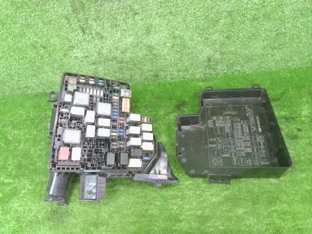 86 DBA-ZN6 ヒューズボックス ジャンクションボックス エンジン