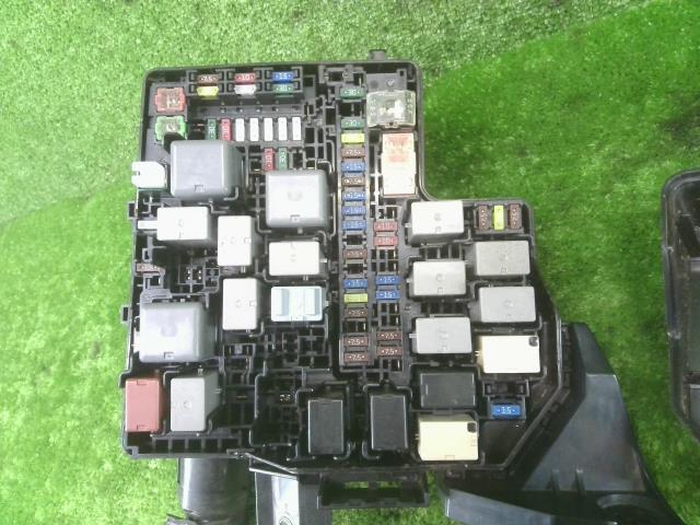 86 DBA-ZN6 ヒューズボックス ジャンクションボックス エンジン