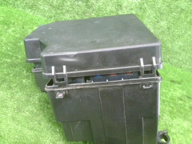 86 DBA-ZN6 ヒューズボックス ジャンクションボックス エンジン