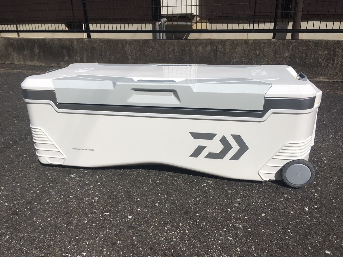 ダイワ トランクマスターHD SU 6000 シルバー クーラーボックス 美 