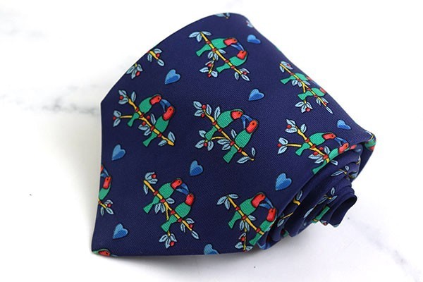 999円 エルメス 動物柄 鳥 ハート 7481ia ワンポイントロゴ フランス製 ブランド ネクタイ メンズ ネイビー 紺 良品 ネクタイ 売買されたオークション情報 Yahooの商品情報をアーカイブ公開 オークファン Aucfan Com