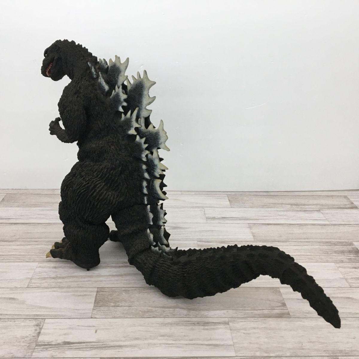 【終了しました】東京マルイ　R/C独立6chラジコン　初代ゴジラ　GODZILLA　リモコン付き　ジャンク 終了しました】東京マルイ R/C独立6chラジコン 初代ゴジラ GODZILLA