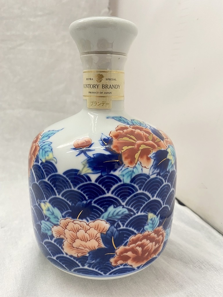 サントリー ブランデー 染錦青海波牡丹文 有田焼 700ml 40％　未開栓 サハ 未開栓 SUNTORY サントリー スペシャルボトルコレクション 染錦