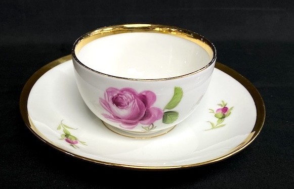 【未使用】マイセン　薔薇　バラ　ローズ　小皿　金縁　一級品 T341】1円〜 Meissen マイセン ピンクローズ 薔薇 バラ 金彩 花柄