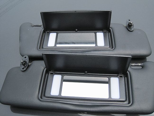 ベンツ W124 サンバイザー 左右 中古SET 黒 バニティミラー 190E 230E  