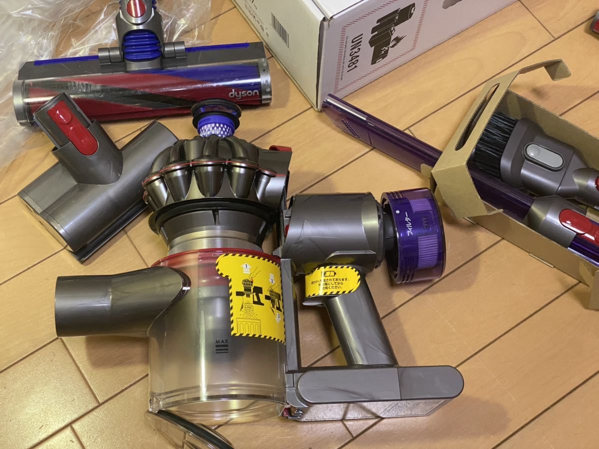 超美品）ダイソン SV10K コードレスクリーナー 充電式 クリーナー 掃除 