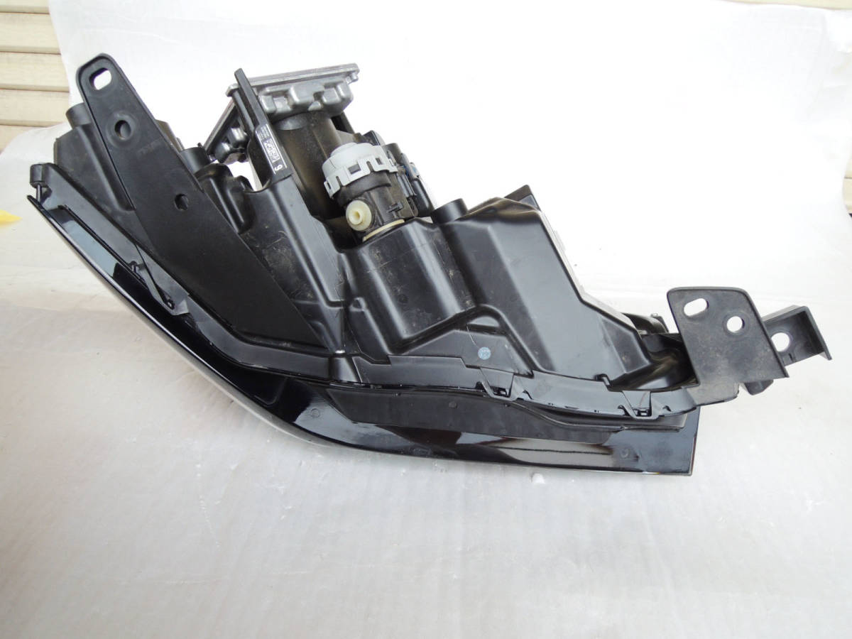 CX-30 DM8P 純正 DMEP LED DMFP 右ヘッドライトAssy ALH付 美品 0 右 Yahoo!オークション ヘッドライト 1 D41V-51-030 走行中はこう動く