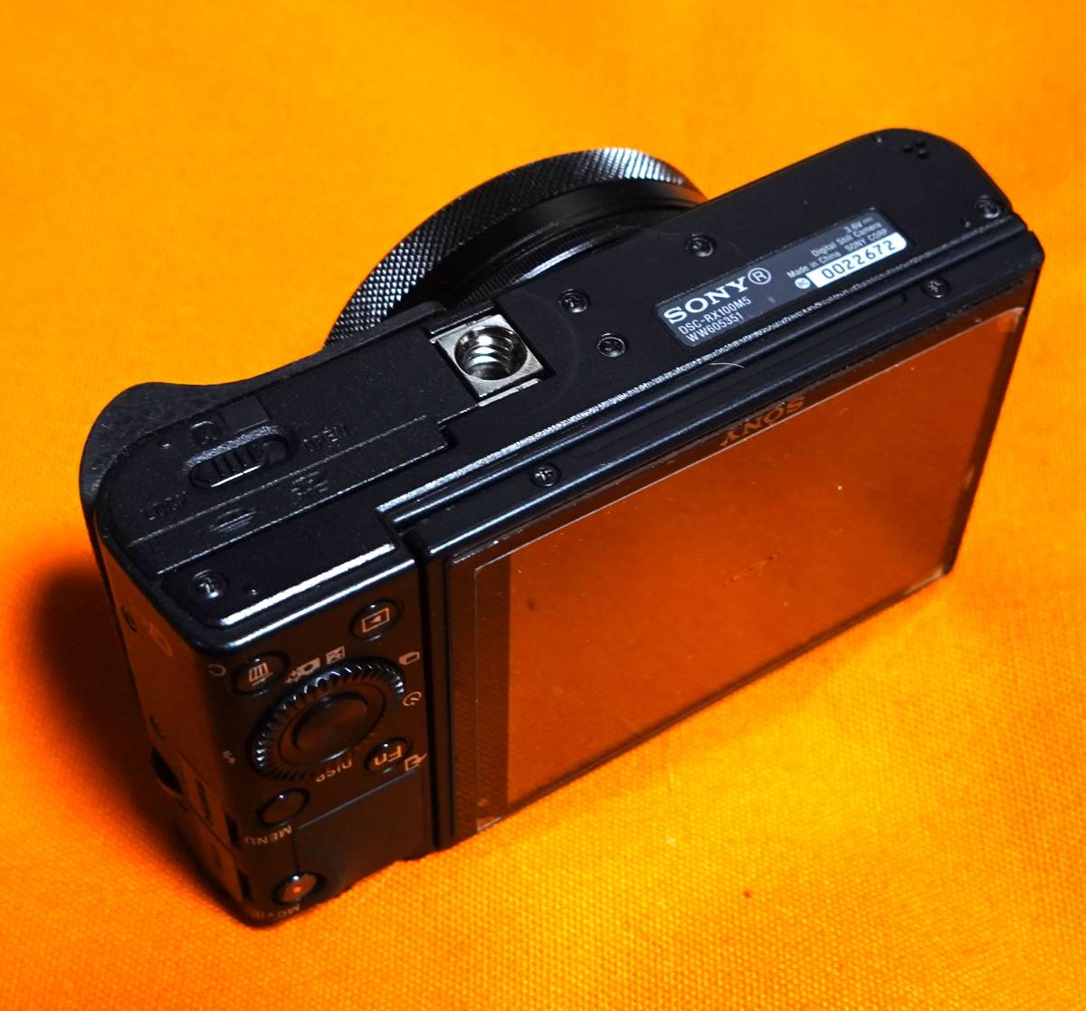 【日曜22時まで限定値下げ中】SONY RX100m5 おまけ付き 高級コンデジ お値下げ中】SONY DSC-RX100M5 【公式通販】