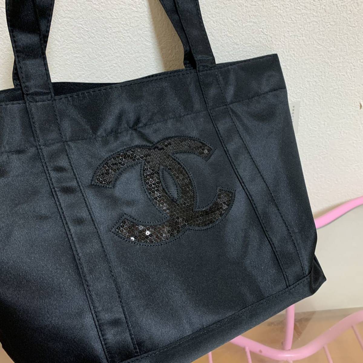 極美品 シャネル ノベルティ スパンコールトートバッグ 黒 ココマーク