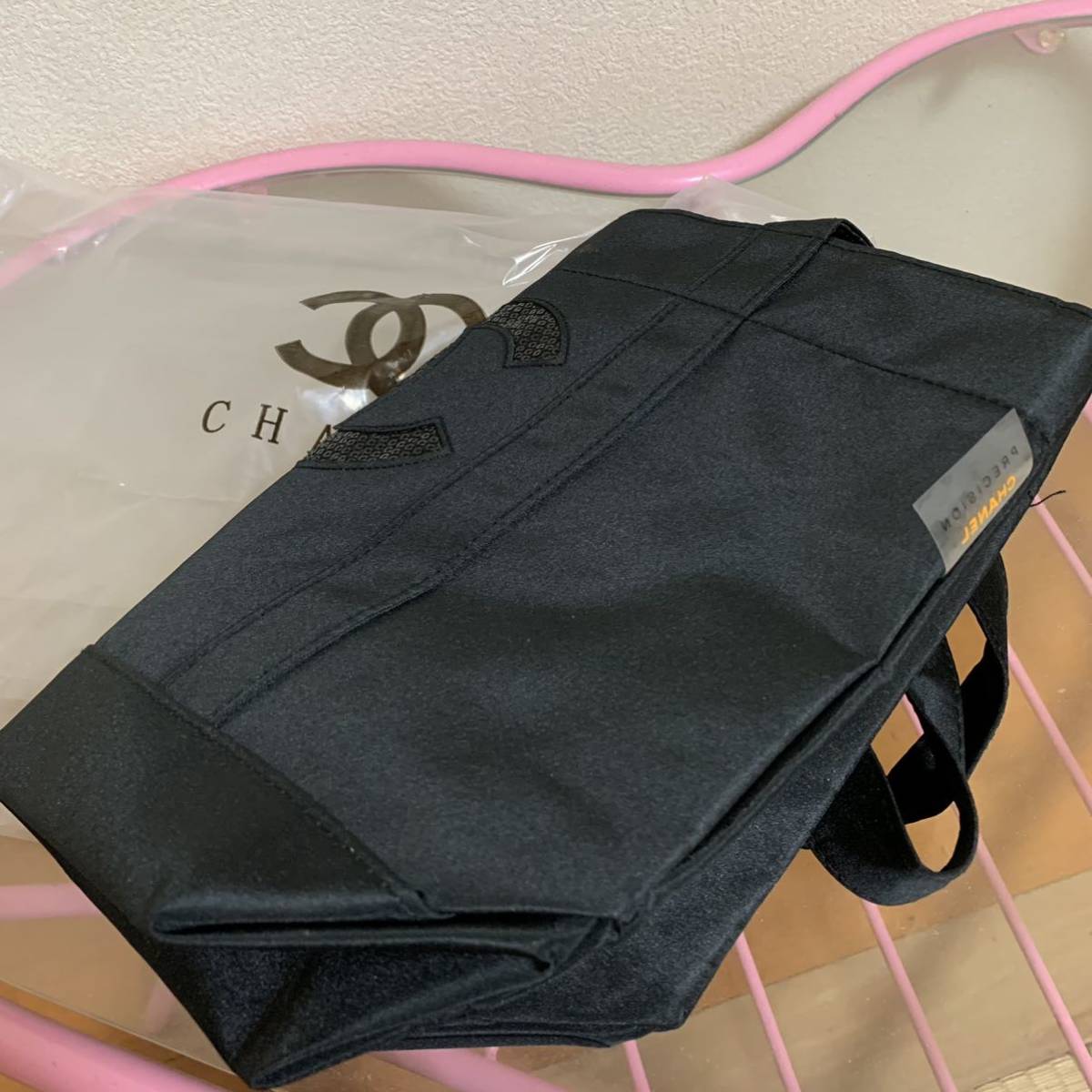 極美品 シャネル ノベルティ スパンコールトートバッグ 黒 ココマーク 