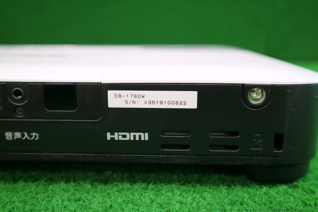 エプソン EB-1780W ビジネスプロジェクター モバイルモデル 3000lm エプソン EB-1780W ビジネスプロジェクター モバイルモデル 3000lm