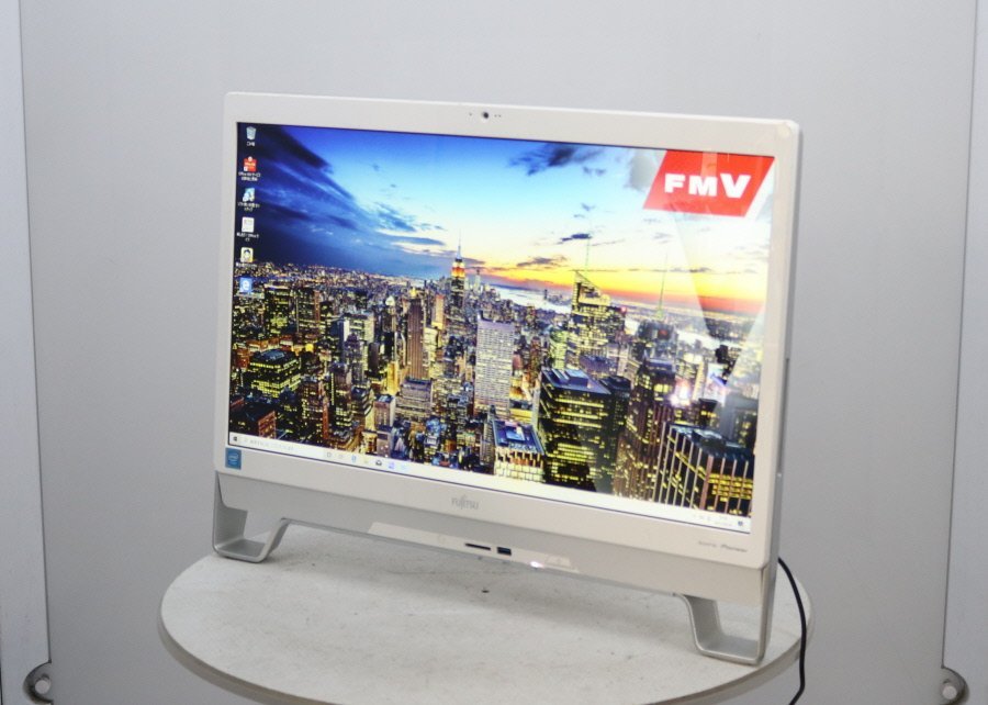 FUJITSU FMVF52A3W ESPRIMO FH52/A3 Win10 Celeron G3900T 2.60GHz 4GB