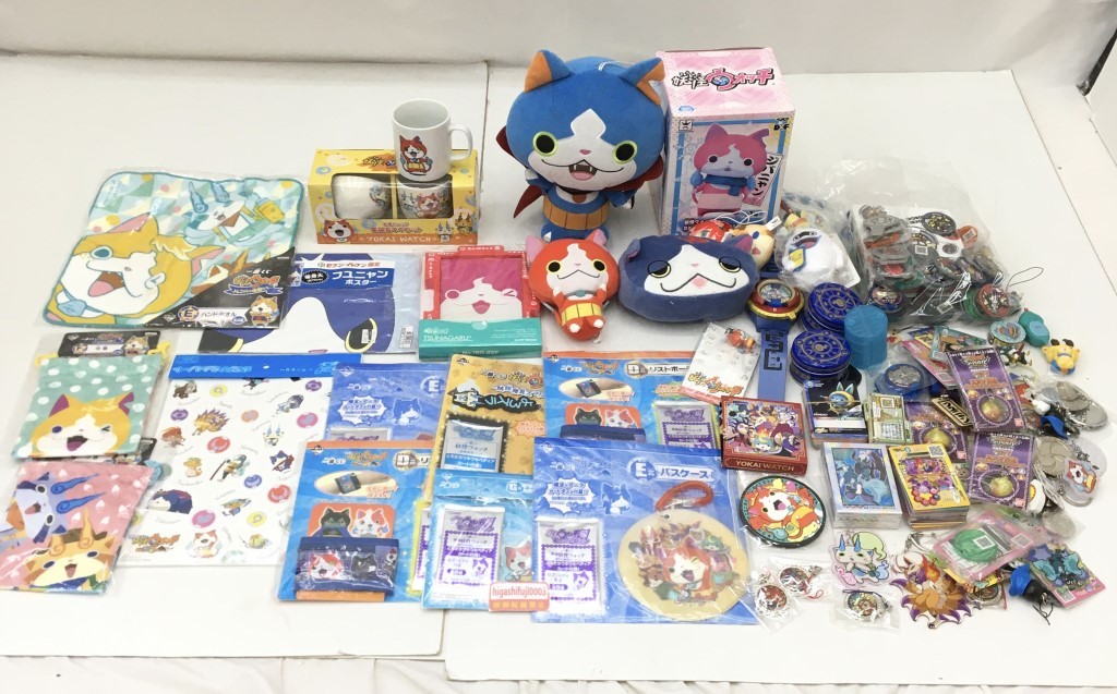 妖怪ウォッチ 妖怪メダル付き オロチ コマじろう ジバニャン ハンカチ バンダイ ミニタオルセット モレゾウ 新品未使用 箱入り 最も信頼できる ハンカチ