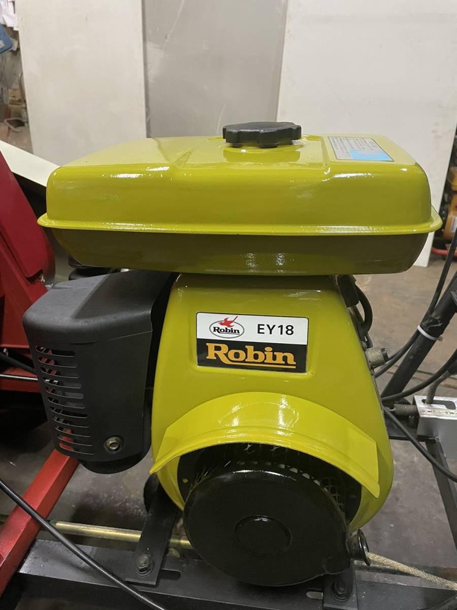 ロビン粉砕機 5.5馬力