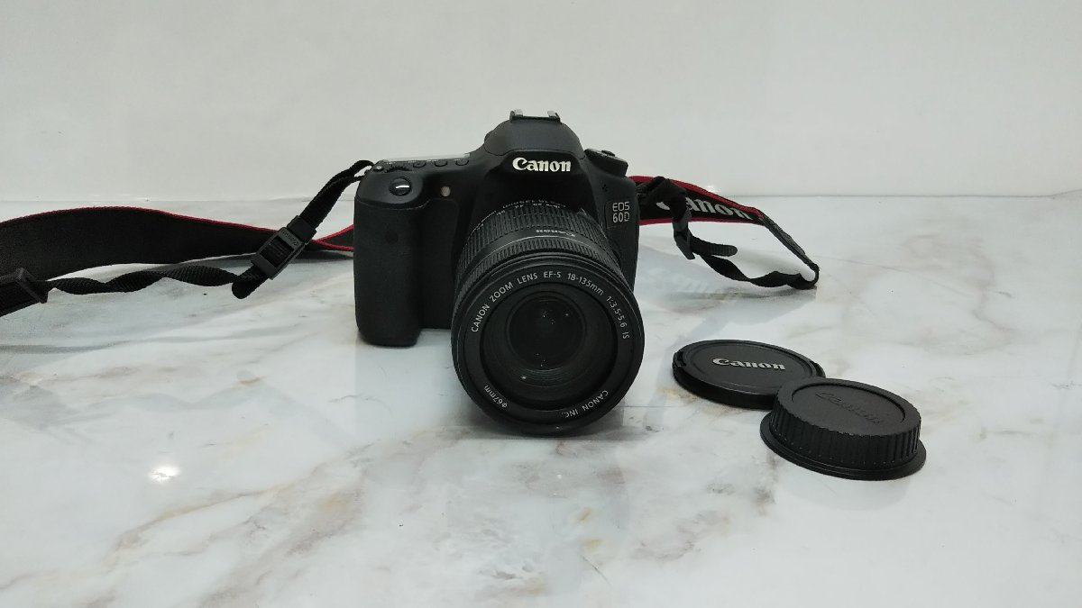 △974 中古品 カメラ デジタル一眼レフカメラ+レンズ Canon EOS 60D + 
