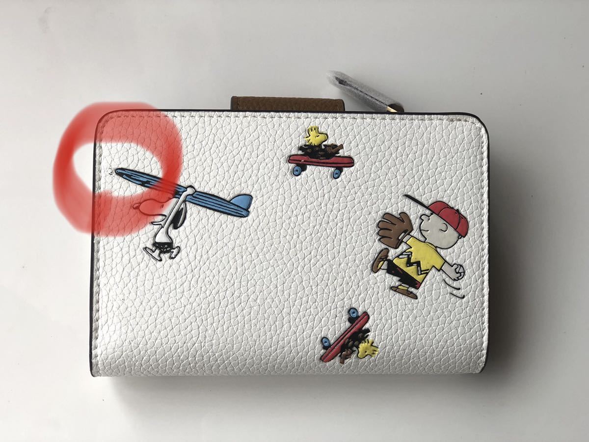 スヌーピー COACH コラボ PEANUTS 財布 二つ折り財布 X | ピーナッツ [コーチ] 即発送可能 コンパクト ホワイト 二つ折り COACHコーチ 新品未使用コーチ