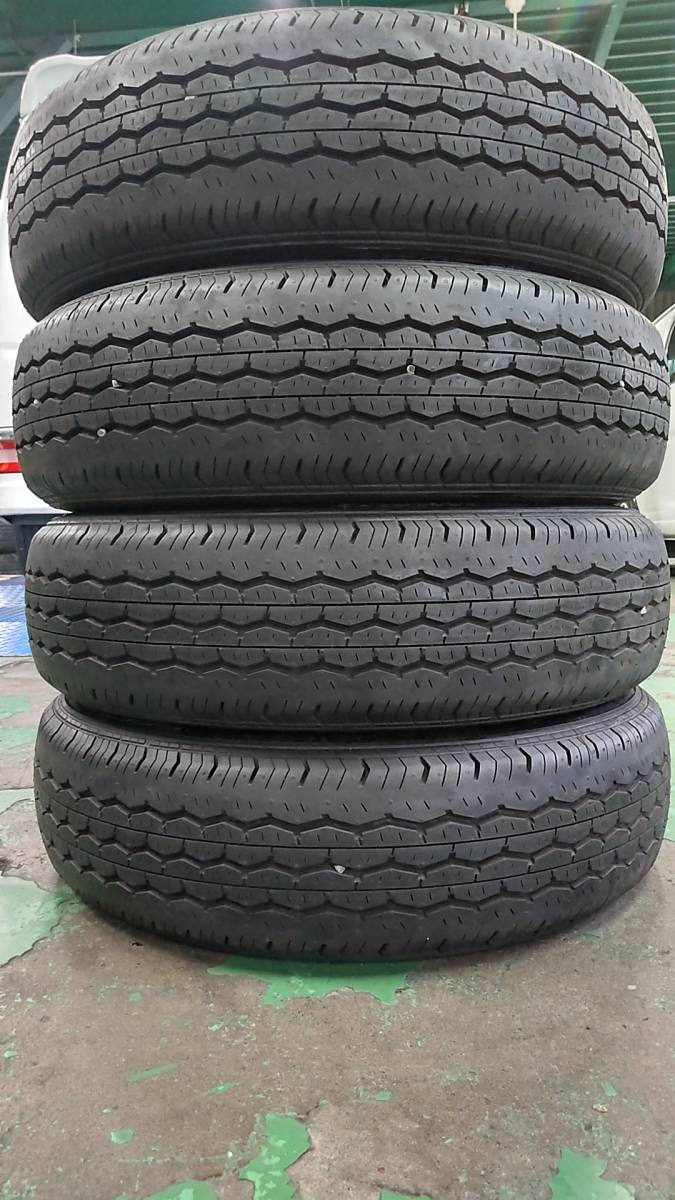 ハイエース 195/80R15 107/105 4本（BS エコピア RD613 ） ほぼ新車