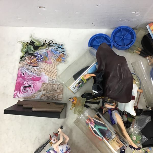 1円～ 訳あり ジャンク ONE PIECE フィギュア ルフィ、エース、ビビ 他
