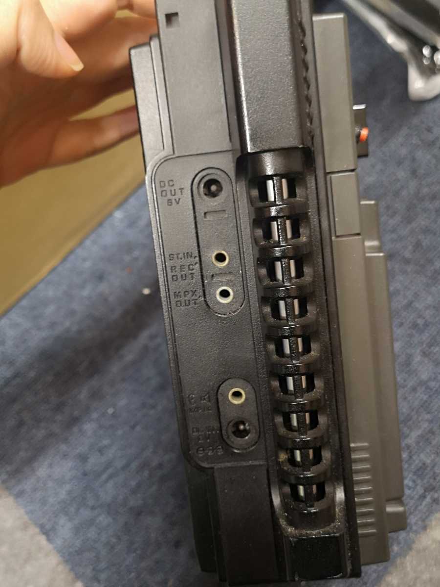 ナショナル パナソニック 3バンドポータブルラジオ クーガー 短波 BCLラジオ 電池通電OK　National Panasonic RF-877 COUGAR No.7　 National ナショナル Panasonic RF 3BAND National(ナショナル)パナソニックFM-中波-短波