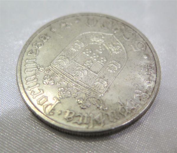 ⑥◇外国貨幣◇1968年 ポルトガル銀貨 50エスクード 約18g カブラル