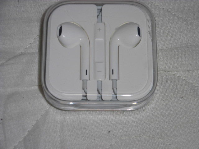 アップル Iphone付属 イヤホンの値段と価格推移は 件の売買情報を集計したアップル Iphone付属 イヤホンの価格や価値の推移データを公開
