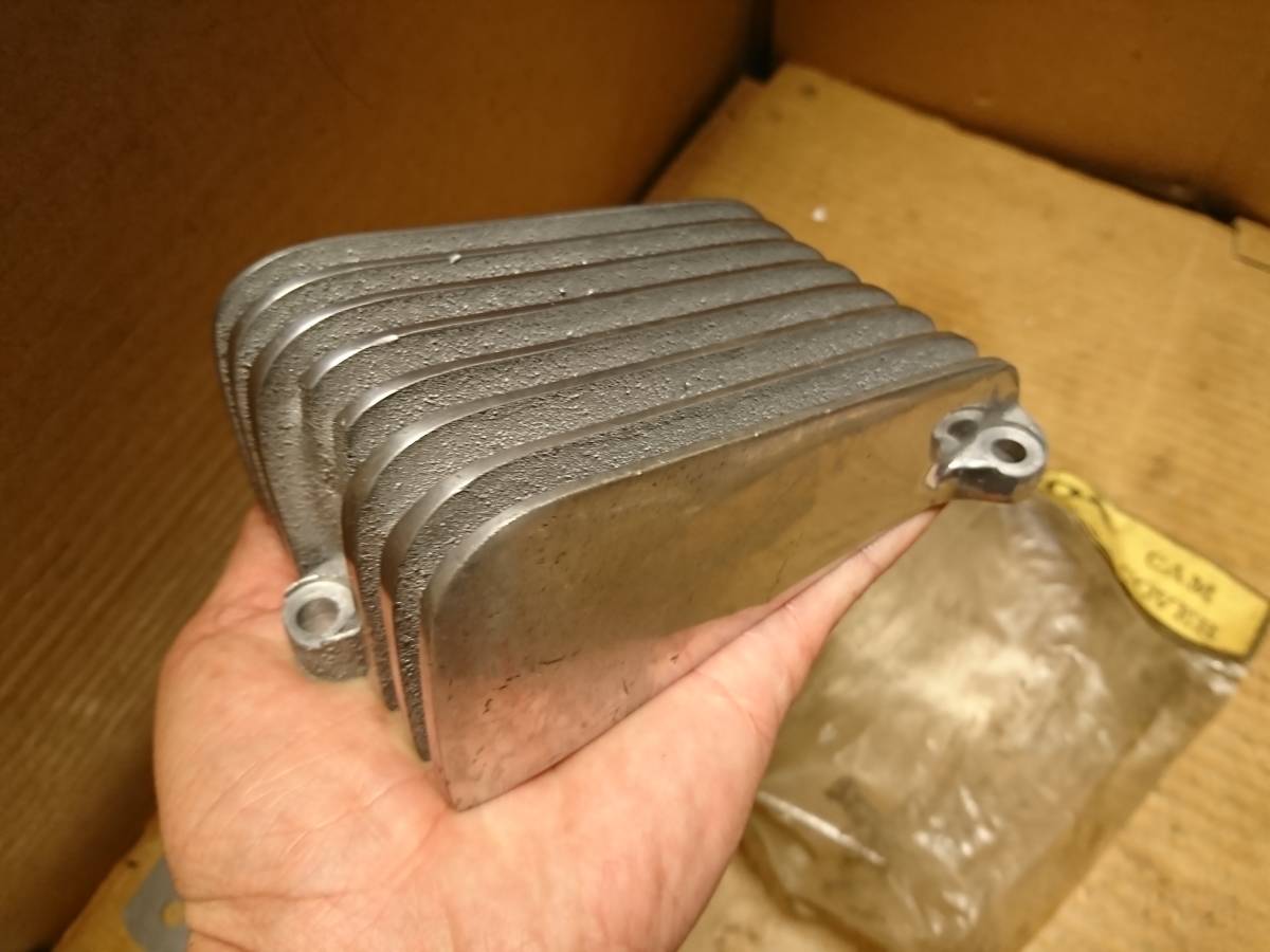 CB750FOUR エンジンヘッド ブリーザーカバー CB750K