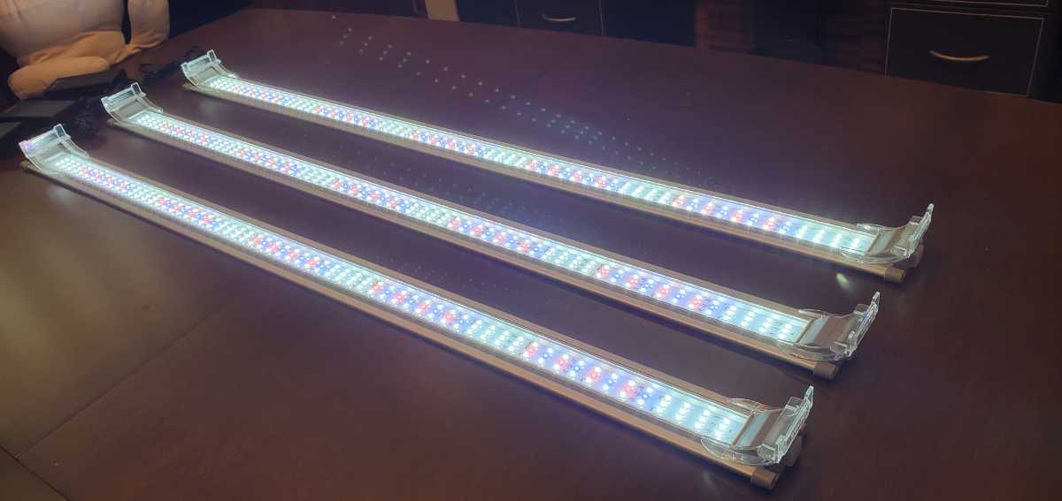 コトブキ KOTOBUKI フラット LED 120 3本セット 中古品 120cm 水槽照明 水草水槽 コトブキ ブラック 0 (水槽用照明) 価格.com 管理120