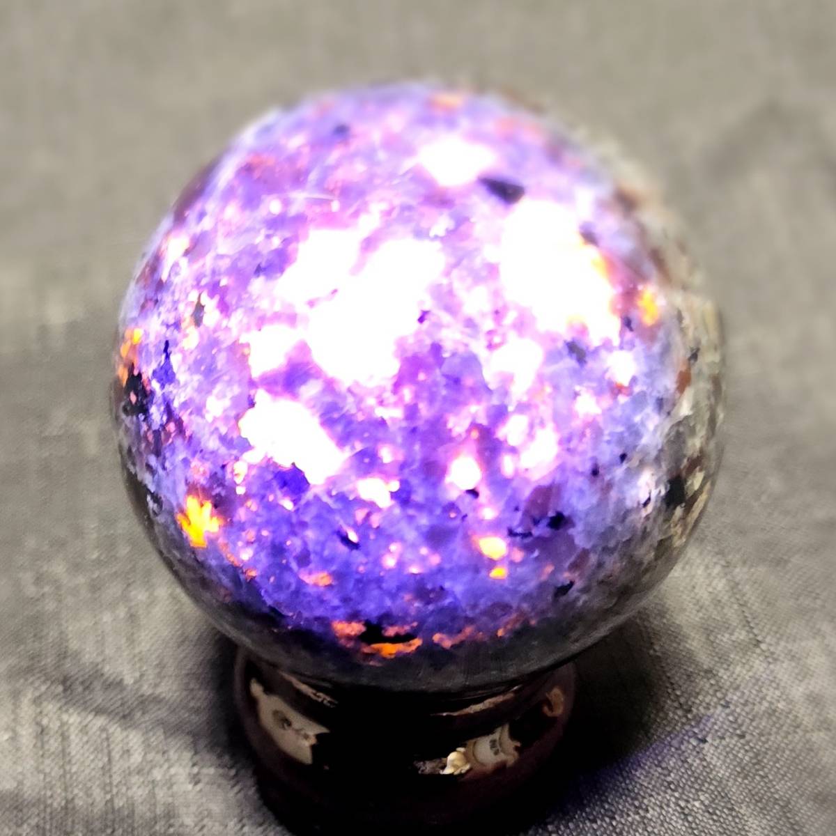 ユーパーライト 丸玉 蛍光 天然石 5A レア天然石 スフィア : 59mm