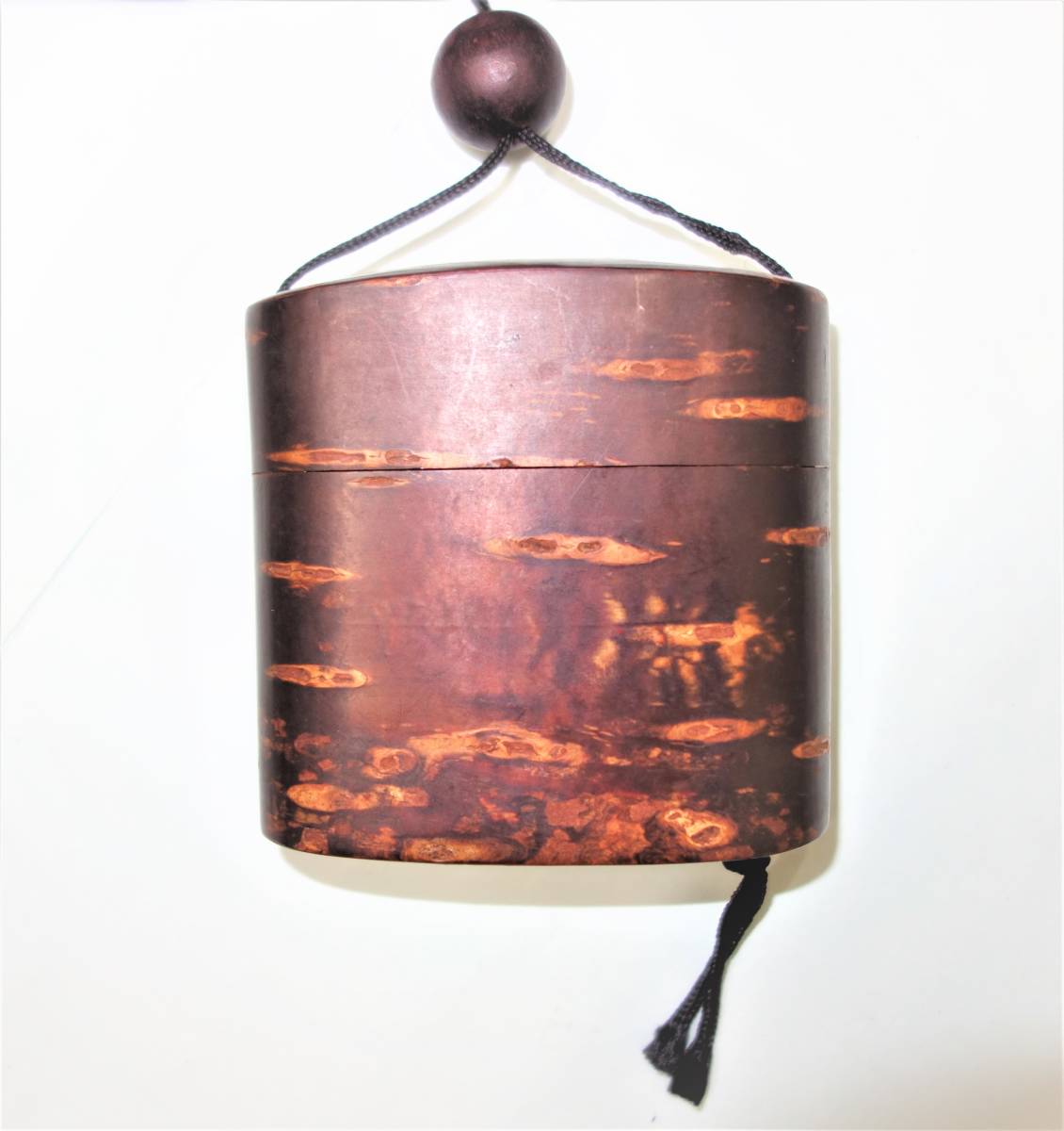 時代物 珍品美品：桜皮細工： 煙草入れ: 煙管: 印籠 樺細工 木製