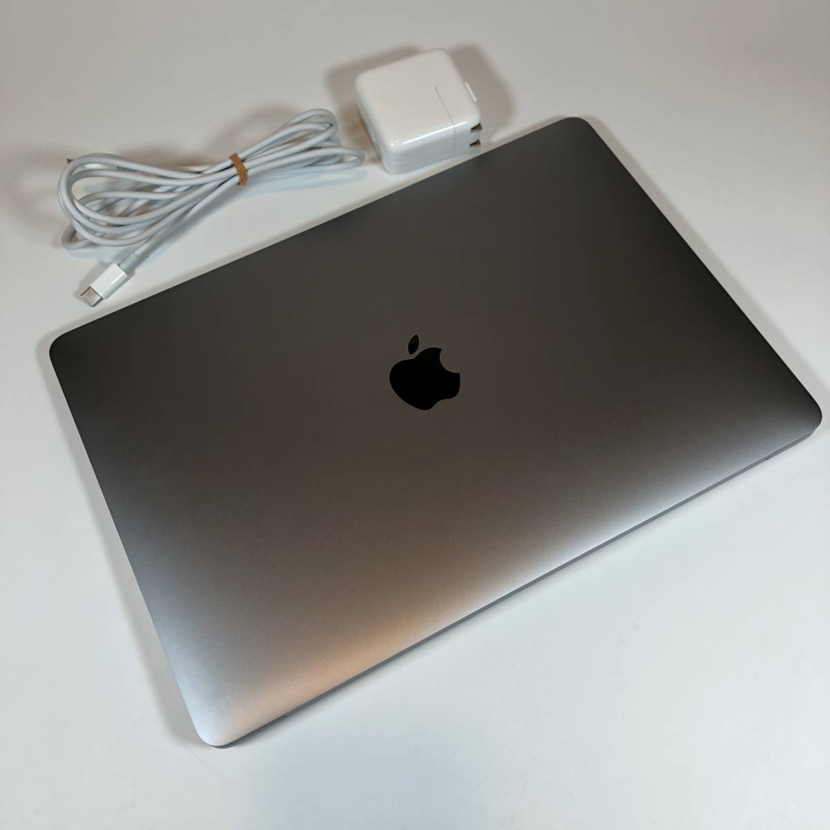 Macノートブックのバッテリーの充放電回数を調べる 1045【Apple】放