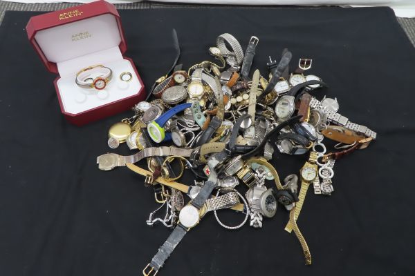 1045/ss/07.13 同梱不可 腕時計大量80点以上セイコーシチズンウォルサムブランドメンズレディース総重量約3.4kg巻時計懐中時計等まとめて