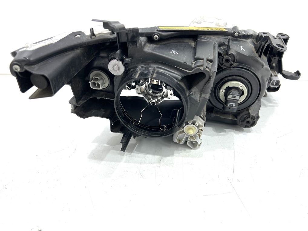 美品】 カムリ AVV50 後期 純正HIDヘッドライト 左 KOITO 33-185 刻印V 