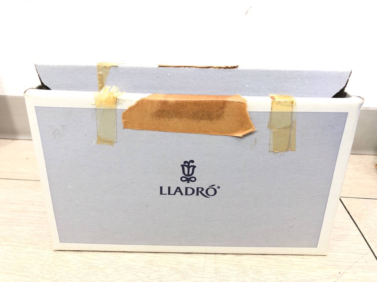 7/262 【中古品】LLADRO リヤドロ 「アコーディオンを持つピエロ