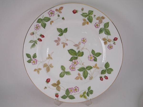 ワイルドストロベリー プレート ウェッジウッド 27cm WEDGWOOD