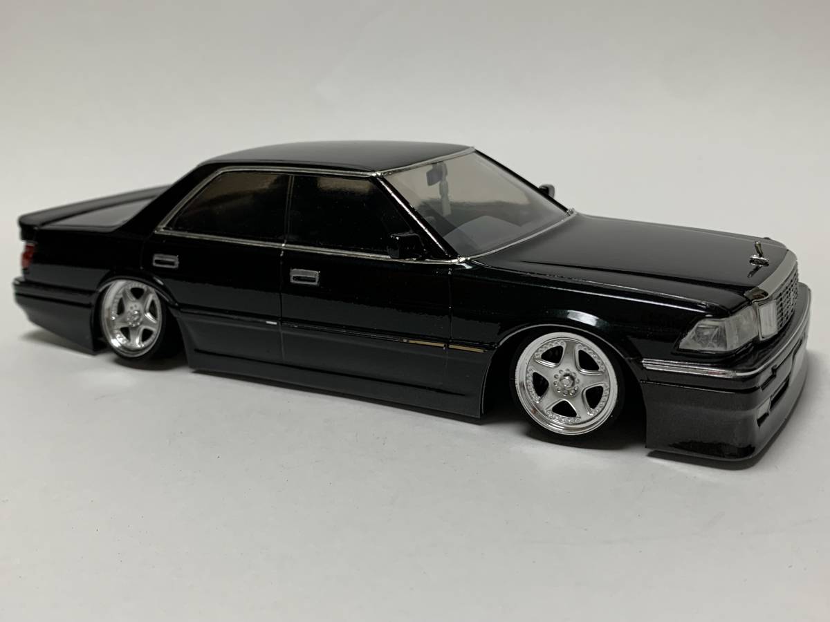 アオシマ 1／24 UZS131クラウンロイヤルサルーンG 