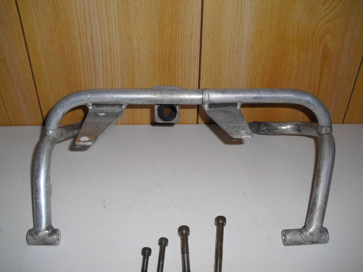 GPZ900R アクティブ　ラジエターステー ☆GPZ900R～アクティブ？ラジエーターorオイルクーラーステー