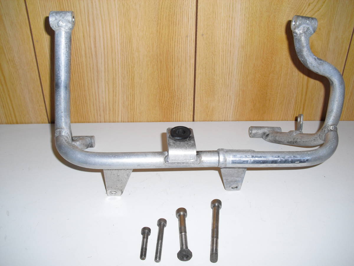 ☆GPZ900R～アクティブ？ラジエーターorオイルクーラーステー