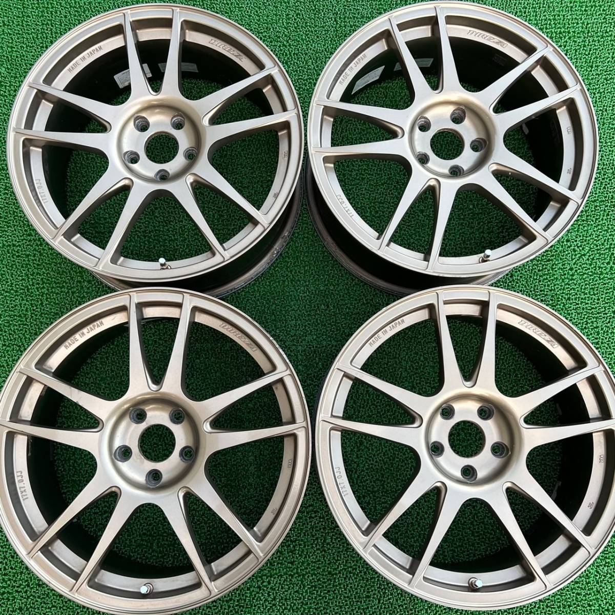 DIREZZA ディレッツァ 17インチ軽量アルミホイール4本(社外品)｜売買 
