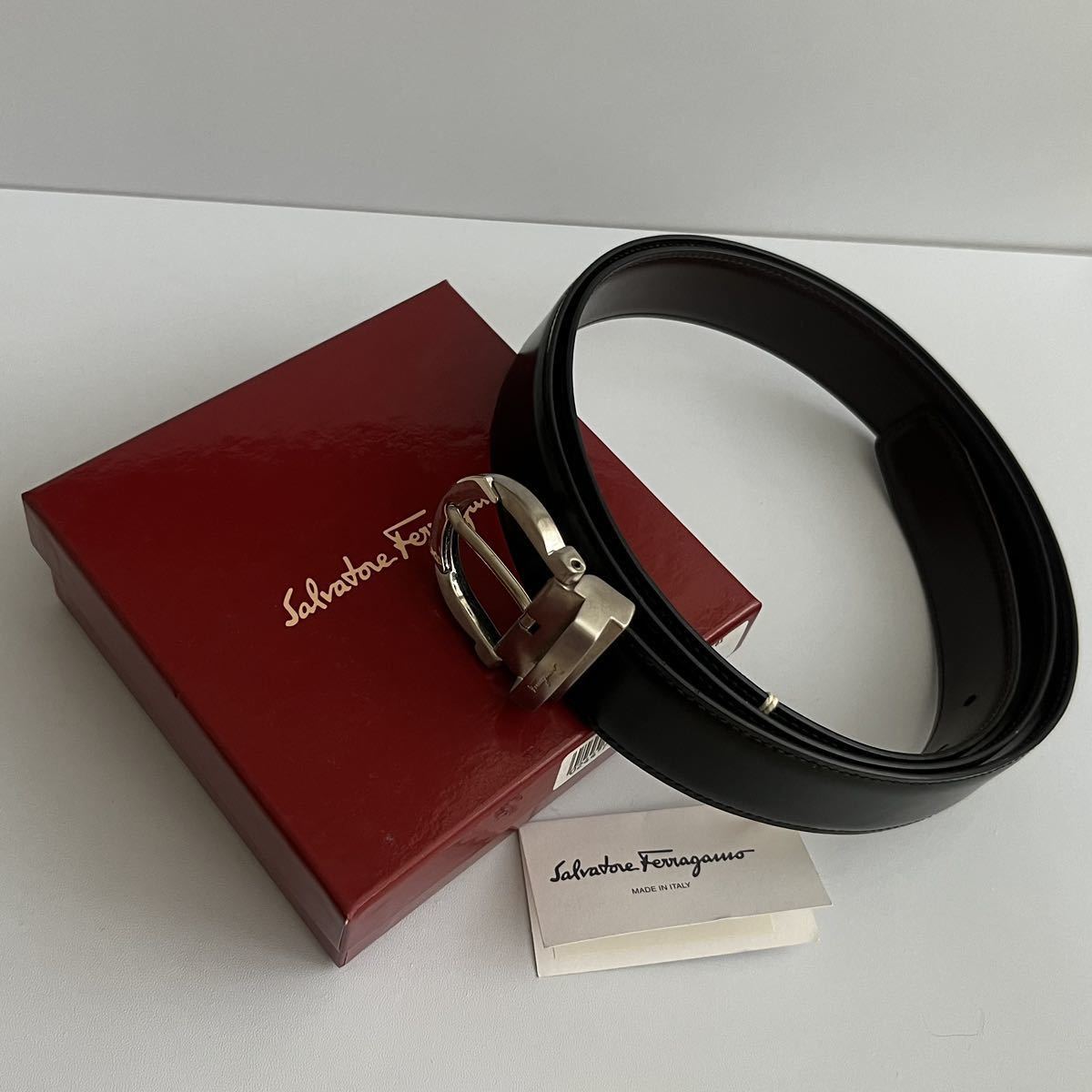 未使用 Salvatore Ferragamo フェラガモ リバーシブル メンズ レザー 