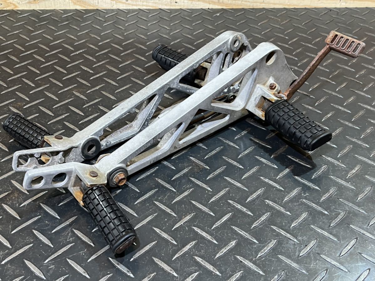 ★ホンダ VT250F?MC08?★純正★ステップ プレート ホルダー★F794 120