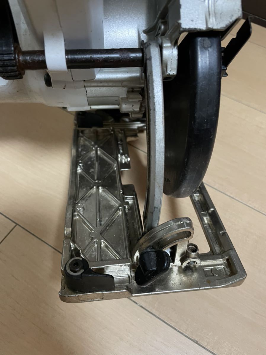 マキタ　充電式マルノコ18v HS630D