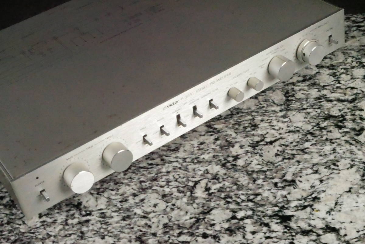 Victor ビクター P-3030 プリアンプ 薄型アンプの傑作名機！ MCヘッド