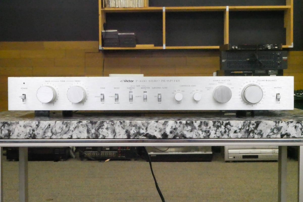 Victor ビクター P-3030 プリアンプ 薄型アンプの傑作名機！ MCヘッド