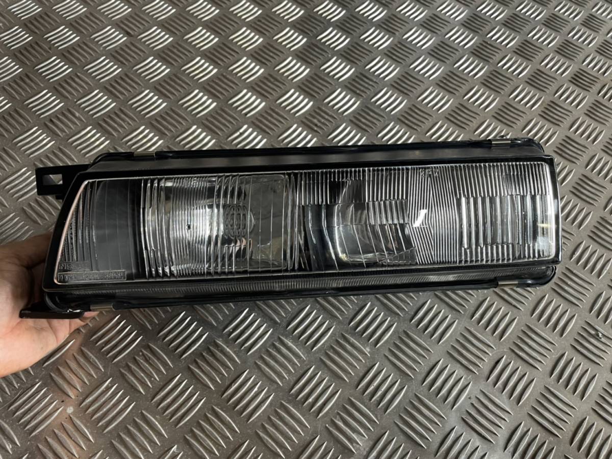 希少 S13シルビア 角目 右ヘッドライト 日産純正 運転席側 高速有鉛 