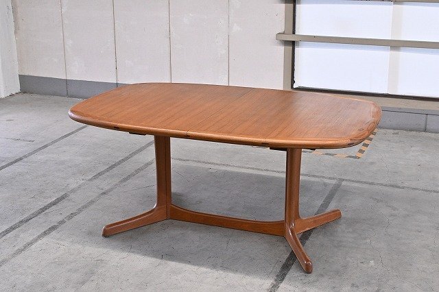 デンマーク製 希少 オーバル型 エクステンションダイニング 